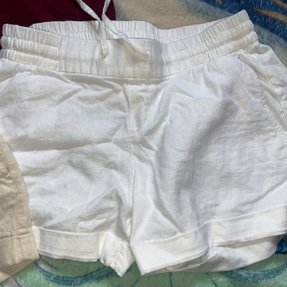 Old navy linen shorts